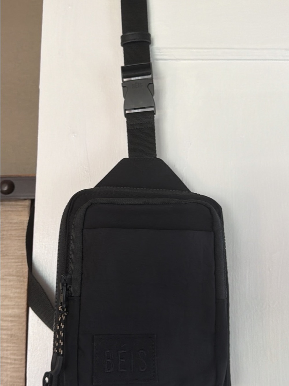 BEIS The Sport Sling Bag
